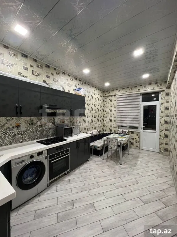 Satılır 2 otaqlı yeni tikili 75 m²