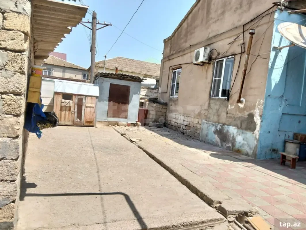 Satılır 3 otaqlı həyət evi 150 m²