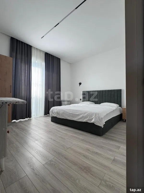 Satılır 4 otaqlı həyət evi