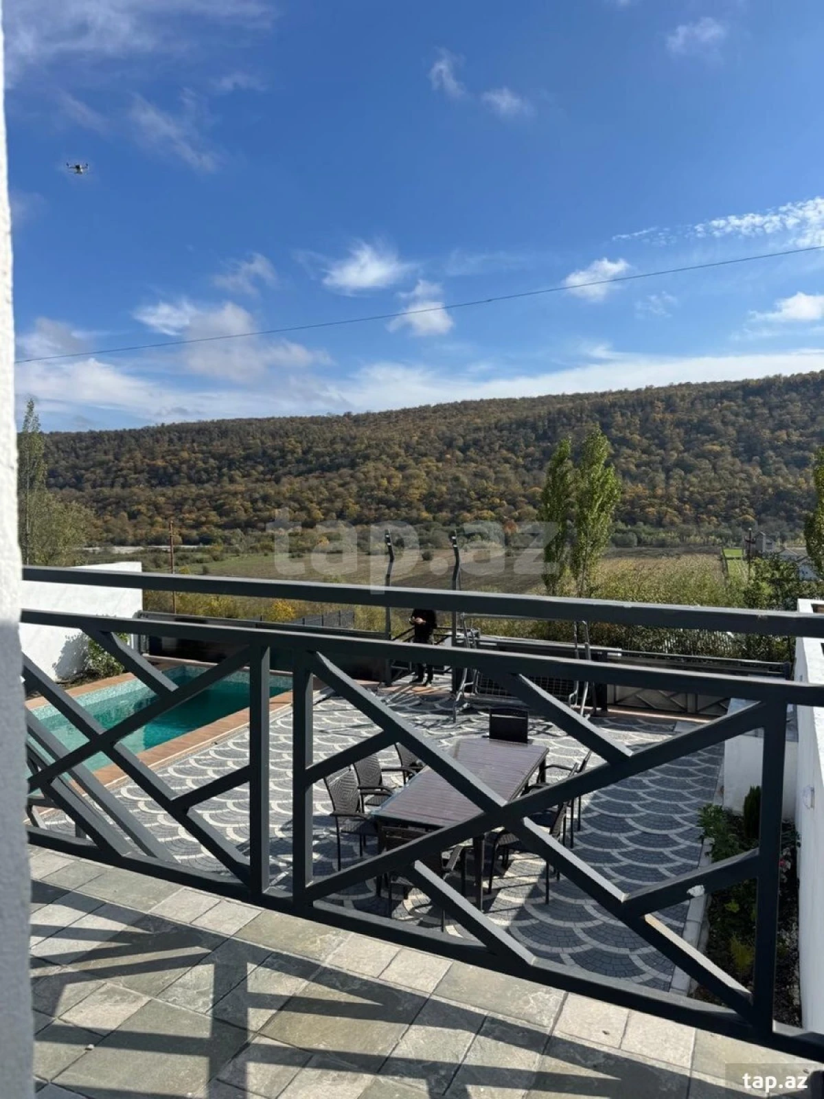 Satılır 4 otaqlı həyət evi