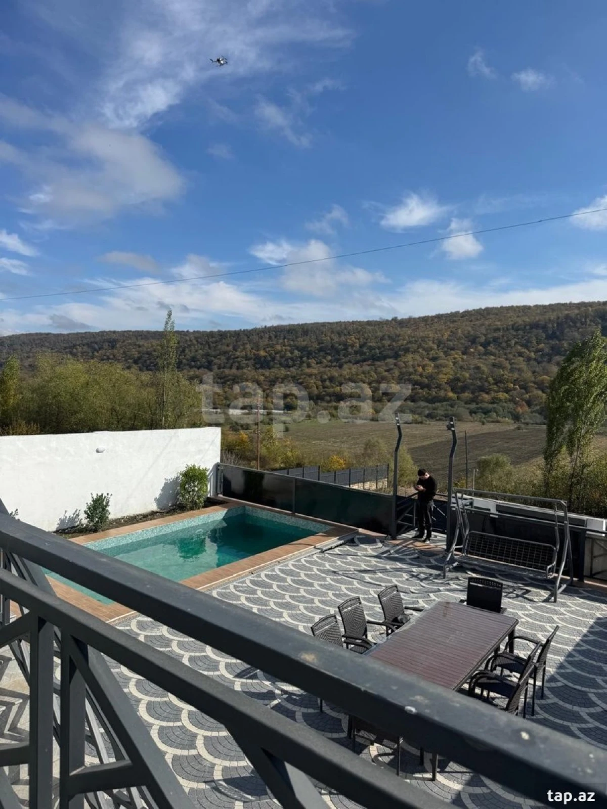 Satılır 4 otaqlı həyət evi