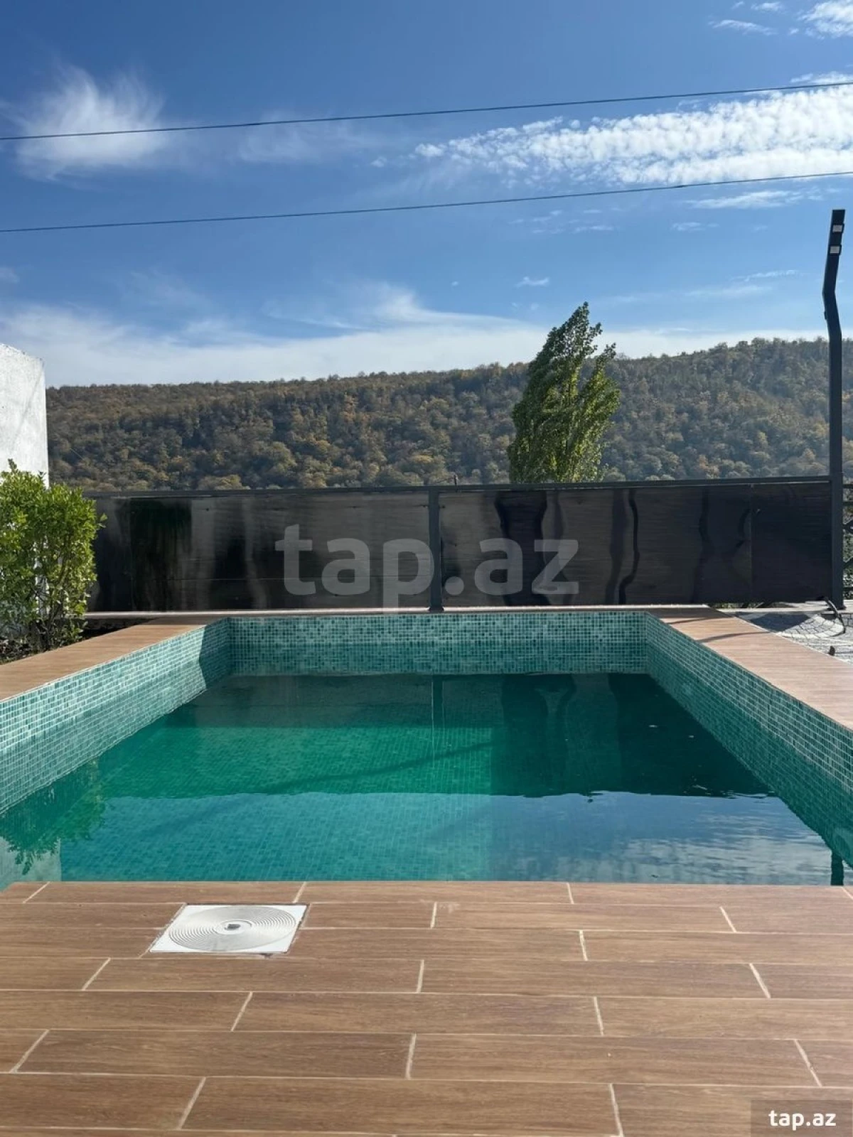 Satılır 4 otaqlı həyət evi