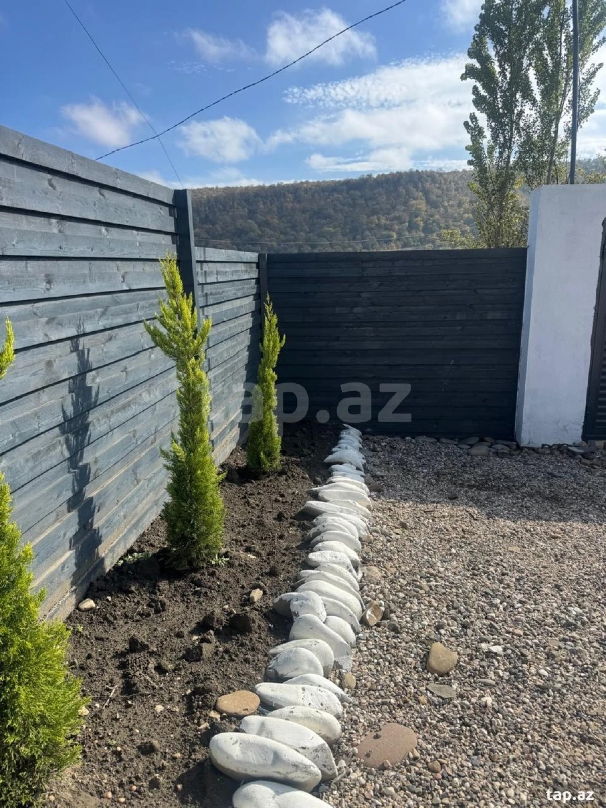 Satılır 4 otaqlı həyət evi