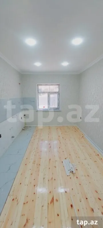 Satılır 4 otaqlı həyət evi