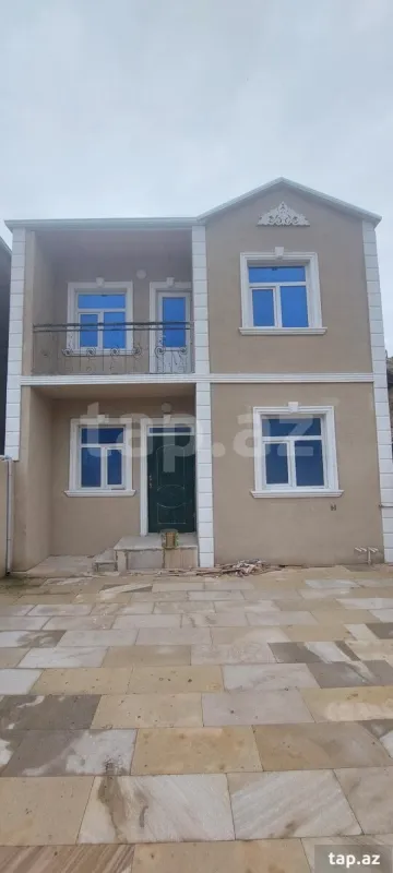 Satılır 4 otaqlı həyət evi