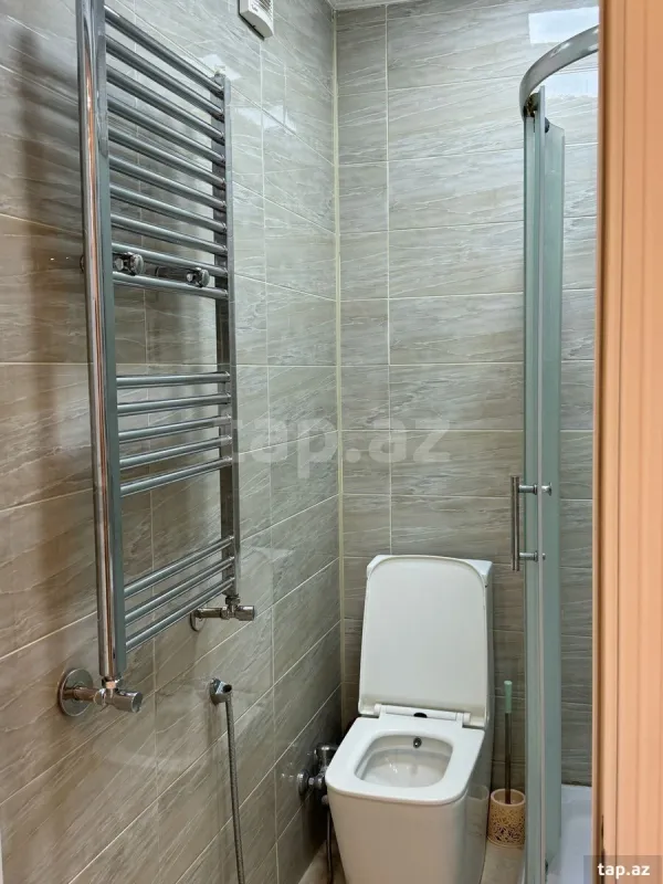 Kirayə verilir 3 otaqlı həyət evi