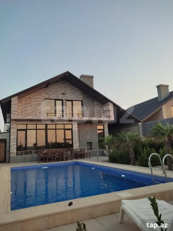 Kirayə verilir 4 otaqlı həyət evi 220 m²