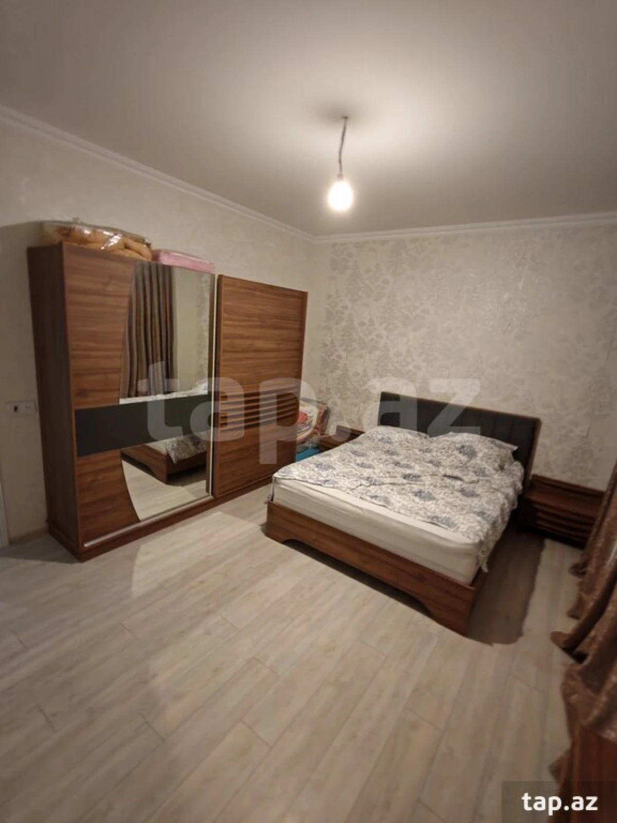 Satılır 4 otaqlı həyət evi