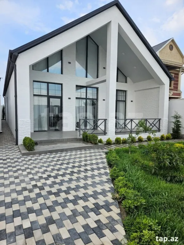 Satılır 4 otaqlı həyət evi 235 m²