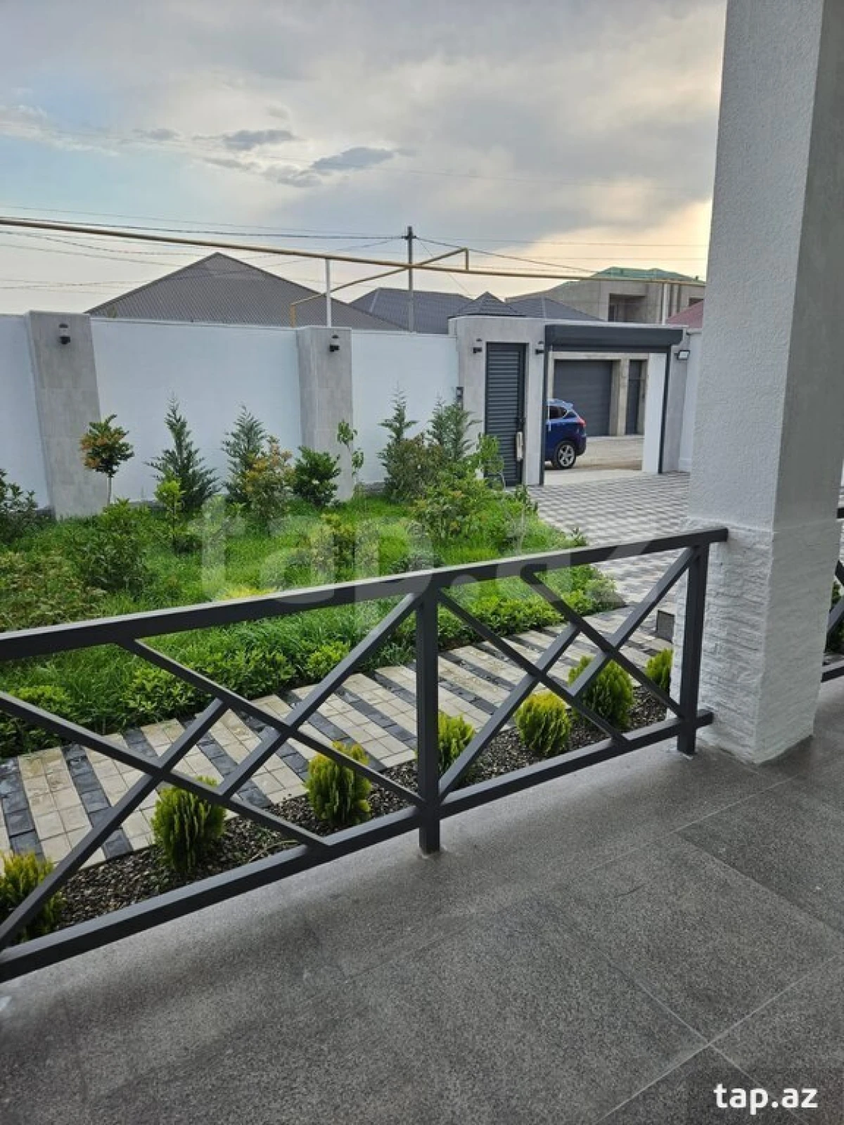 Satılır 4 otaqlı həyət evi 235 m²