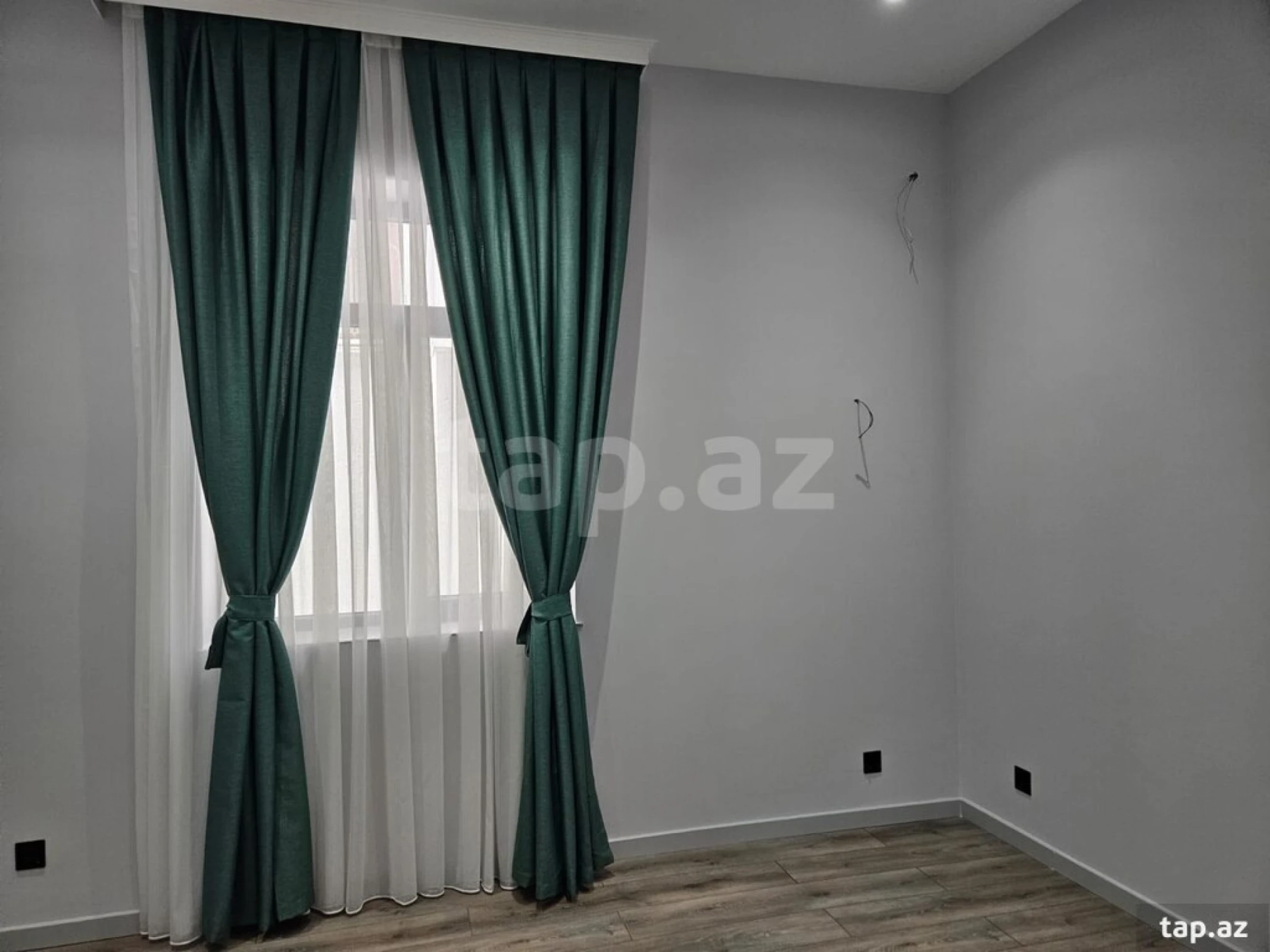 Satılır 4 otaqlı həyət evi 235 m²