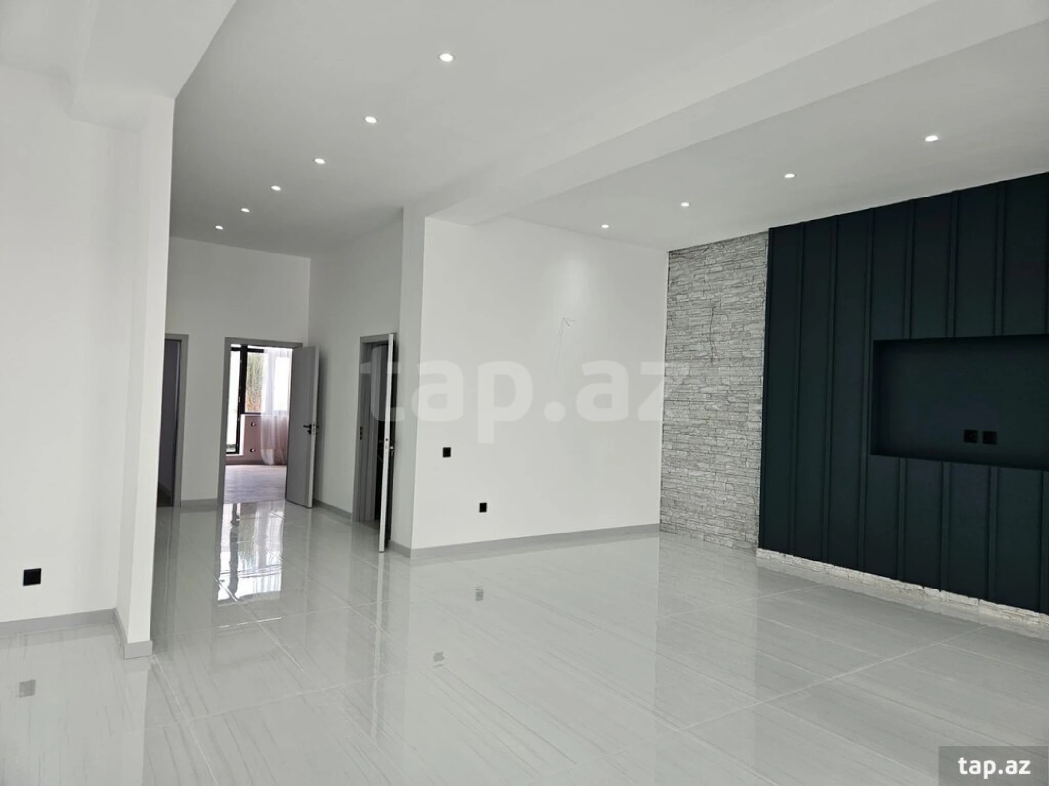 Satılır 4 otaqlı həyət evi 235 m²