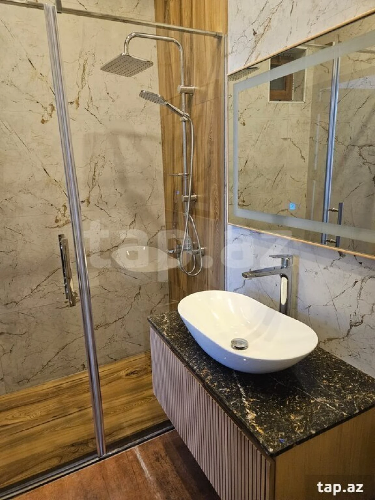 Satılır 4 otaqlı həyət evi 235 m²