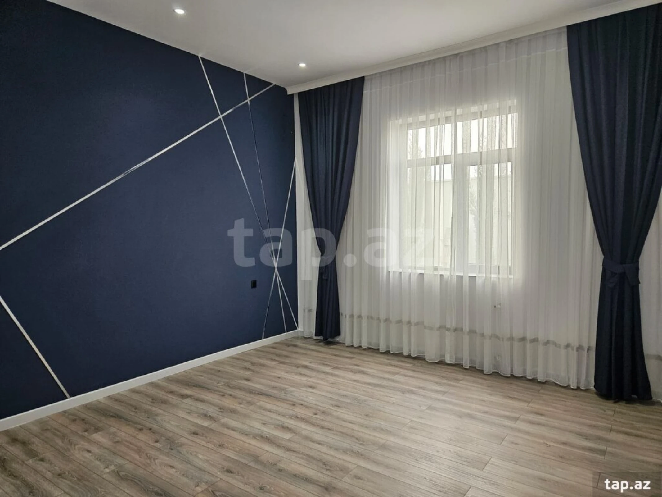 Satılır 4 otaqlı həyət evi 235 m²
