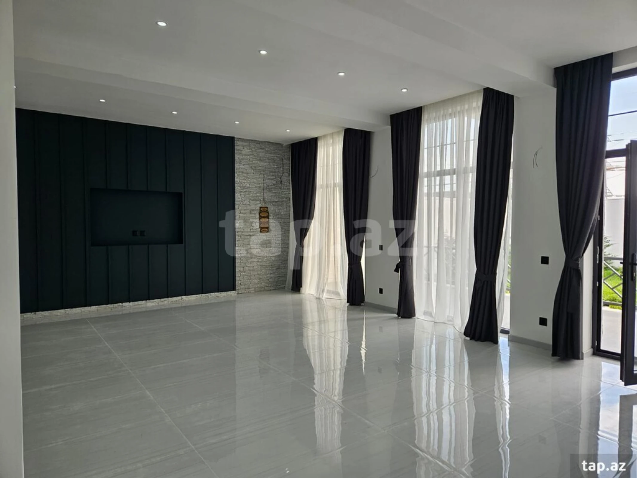 Satılır 4 otaqlı həyət evi 235 m²