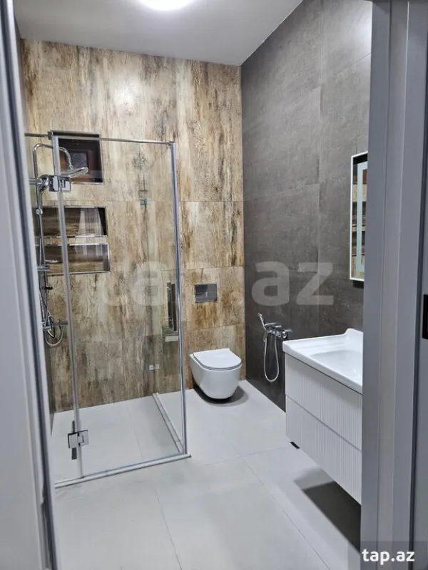 Satılır 4 otaqlı həyət evi 235 m²