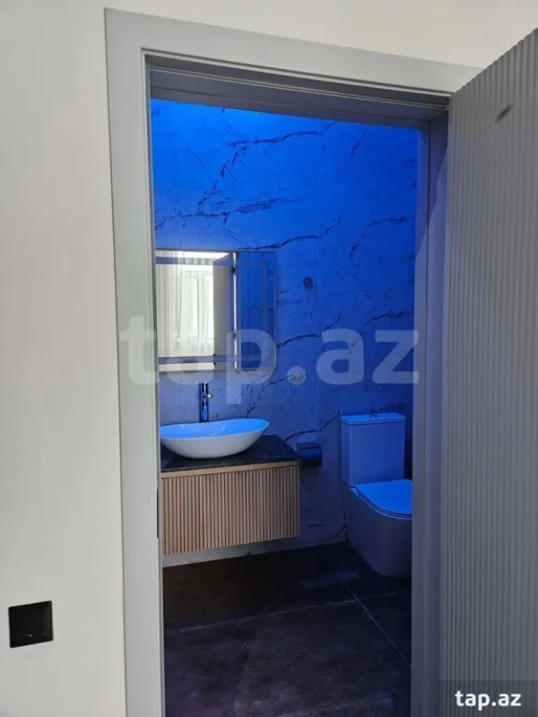 Satılır 4 otaqlı həyət evi 235 m²