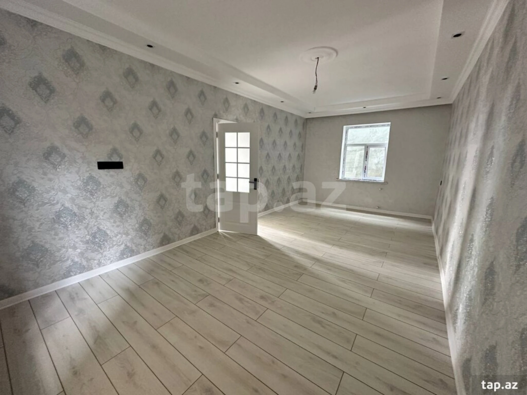 Satılır 4 otaqlı həyət evi