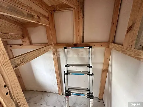 Satılır 4 otaqlı həyət evi