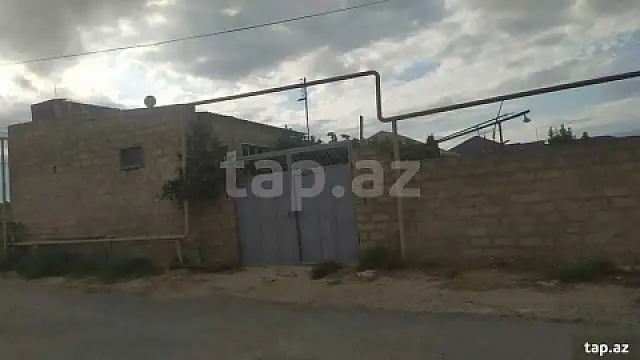 Satılır 3 otaqlı həyət evi