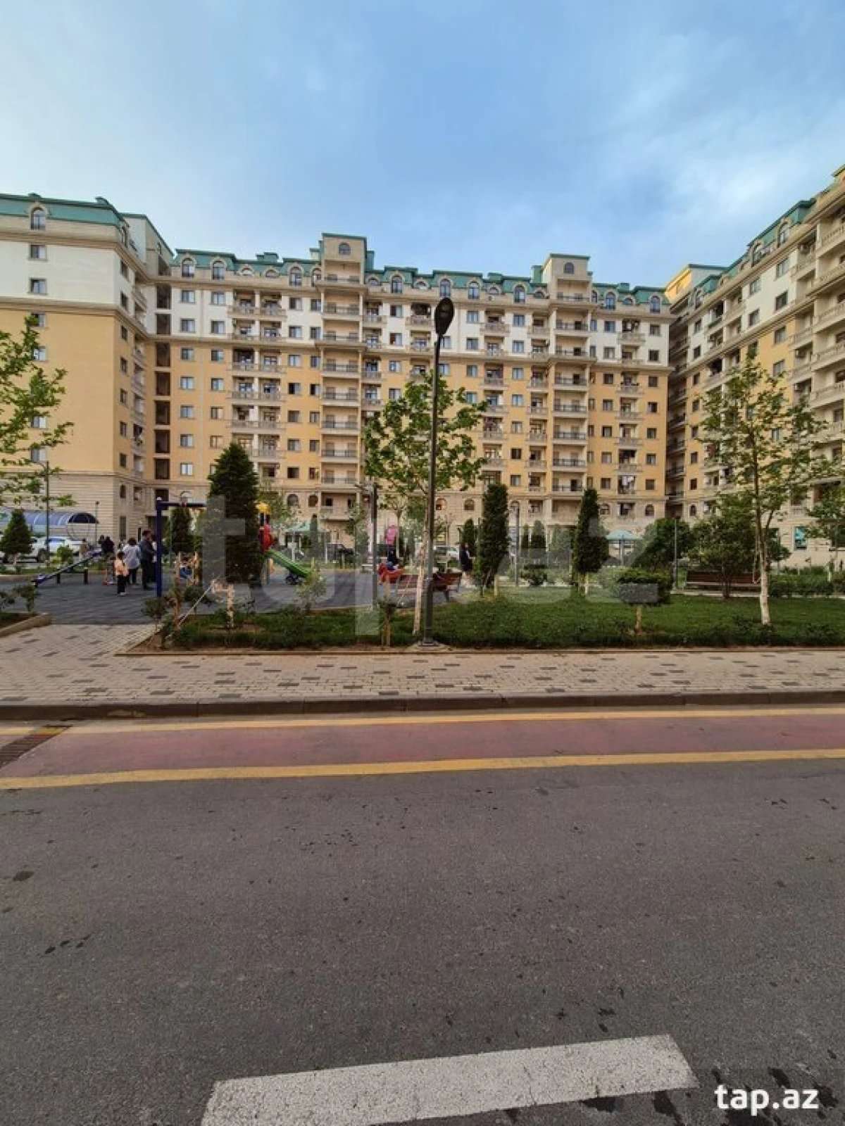 Kirayə verilir 2 otaqlı yeni tikili 54 m²