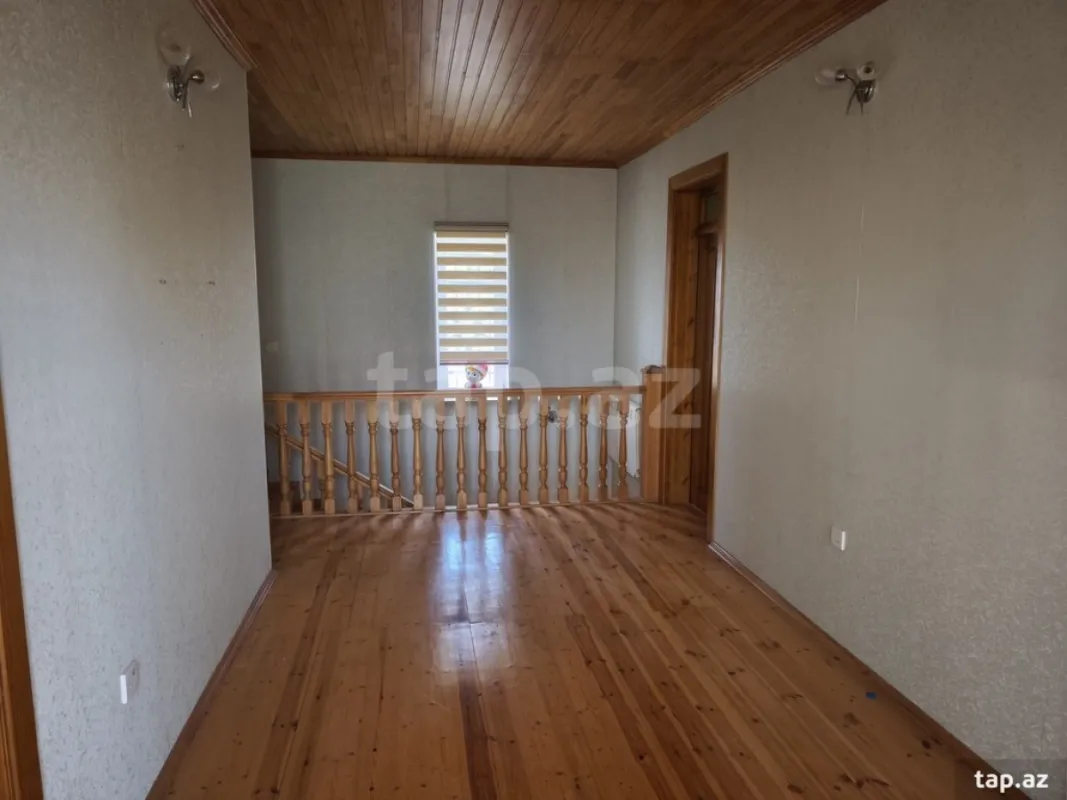 Satılır 5 otaqlı həyət evi