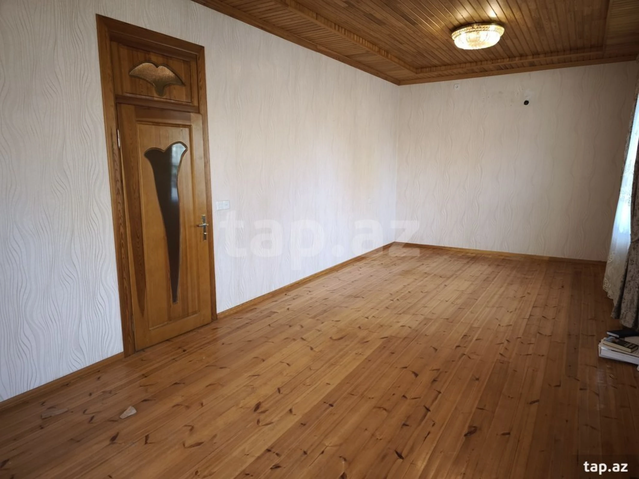 Satılır 5 otaqlı həyət evi