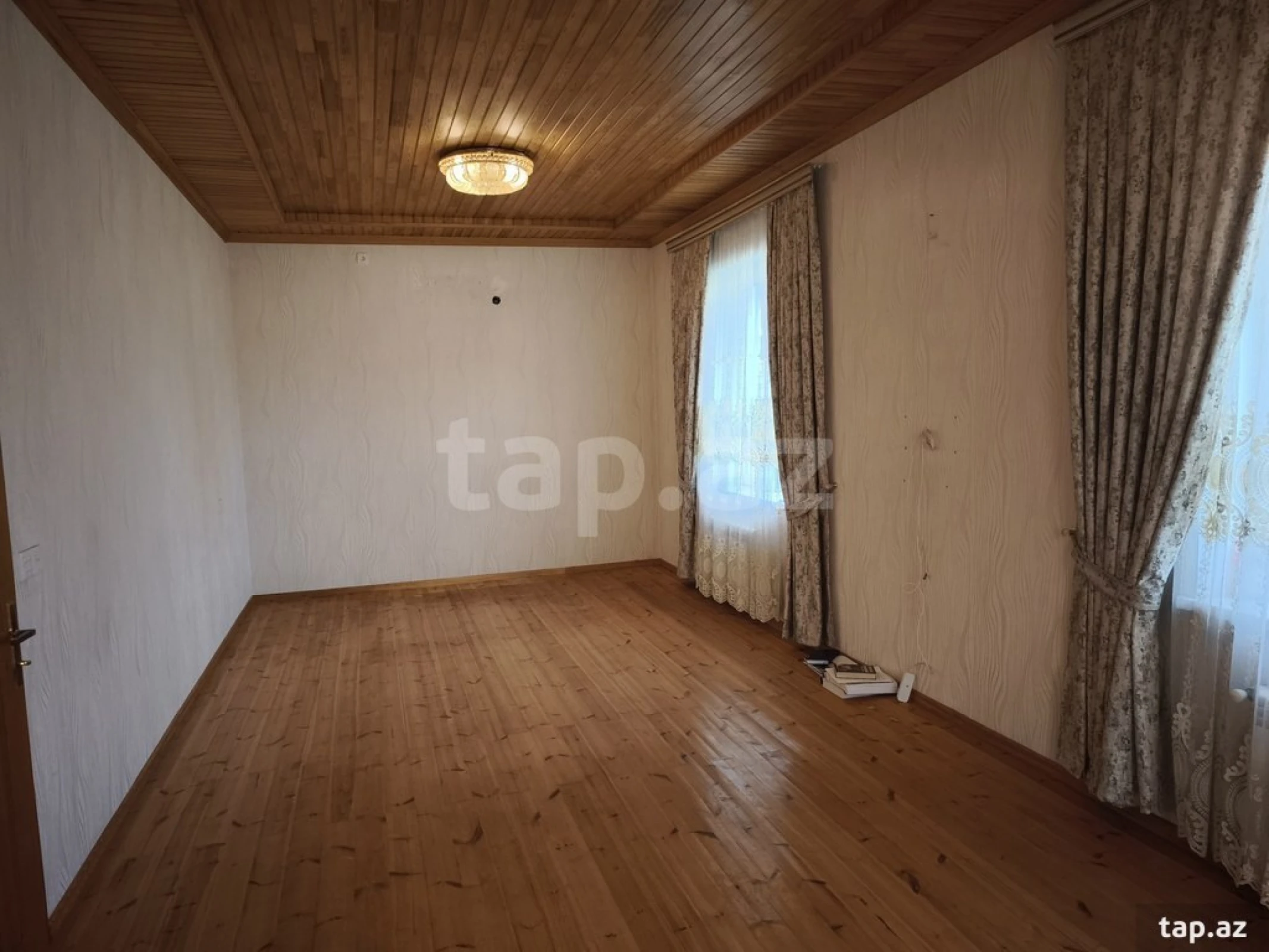 Satılır 5 otaqlı həyət evi