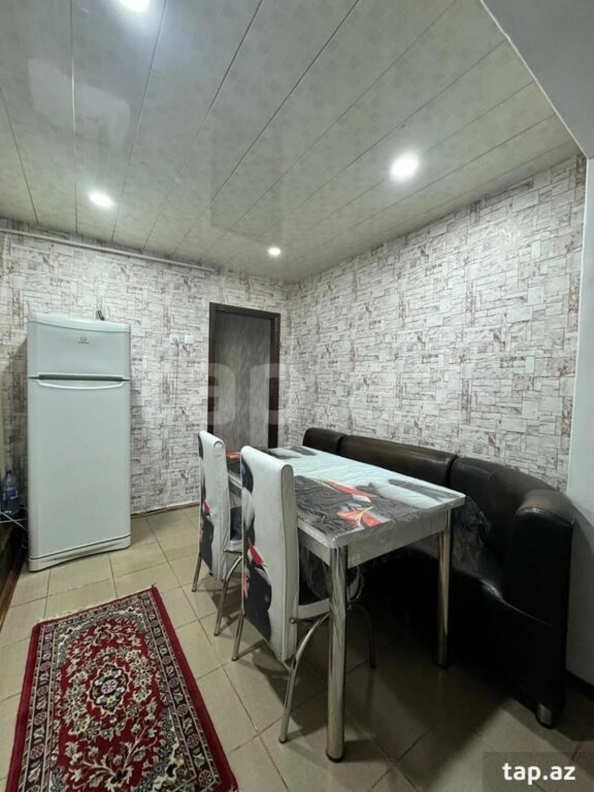 Kirayə verilir 1 otaqlı mənzil 40 m²