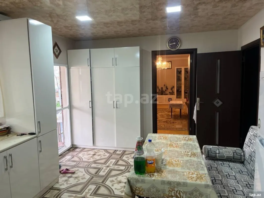 Satılır 5 otaqlı həyət evi