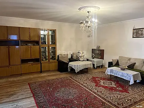 Satılır 5 otaqlı həyət evi