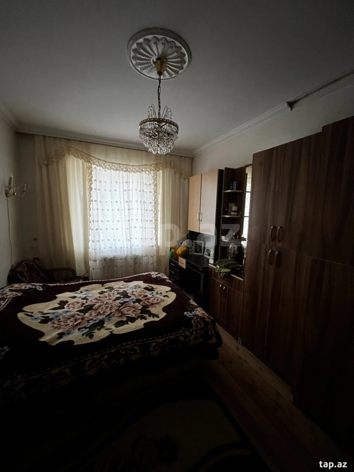 Satılır 5 otaqlı həyət evi