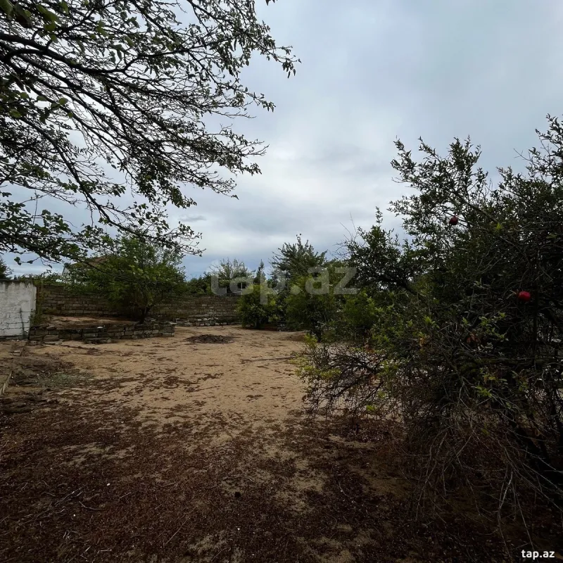 Satılır 5 otaqlı həyət evi