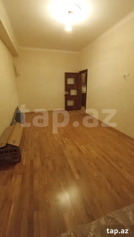 Satılır 3 otaqlı yeni tikili 74 m²