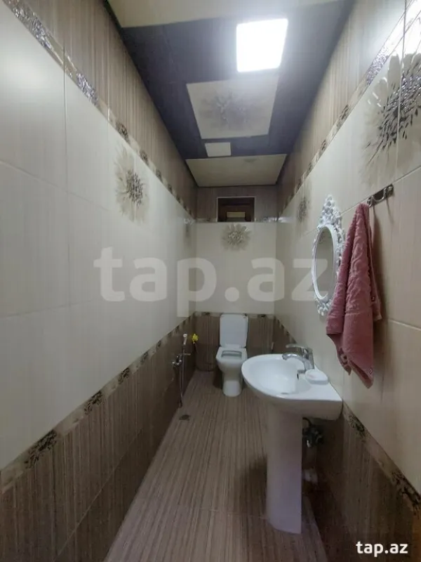 Satılır 6 otaqlı həyət evi