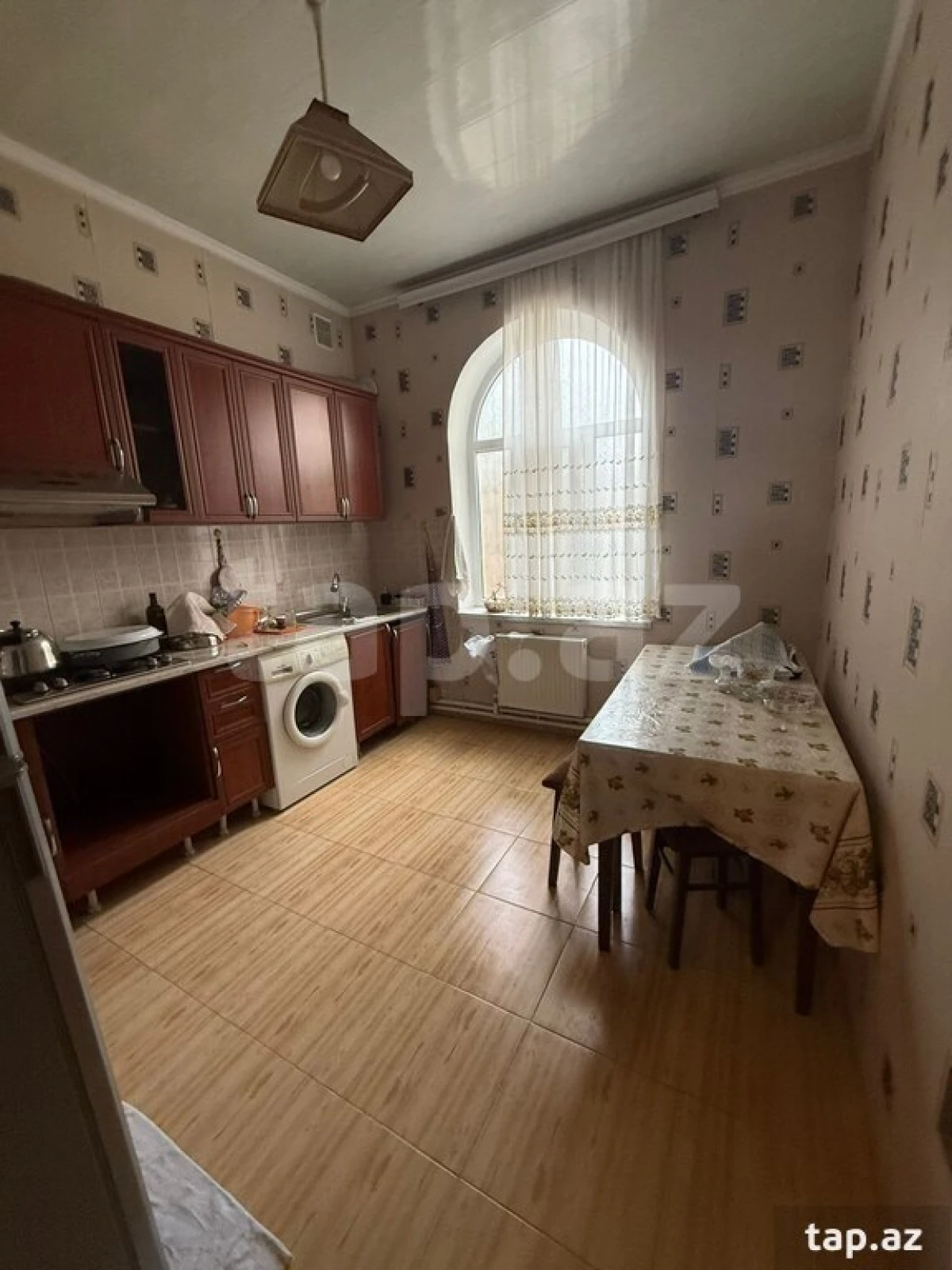 Satılır 5 otaqlı həyət evi