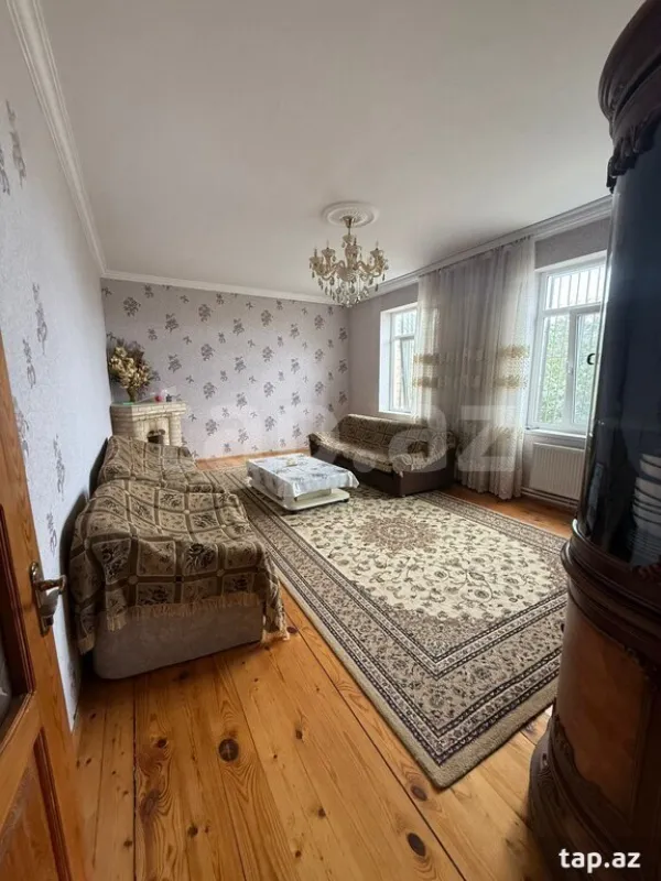 Satılır 5 otaqlı həyət evi
