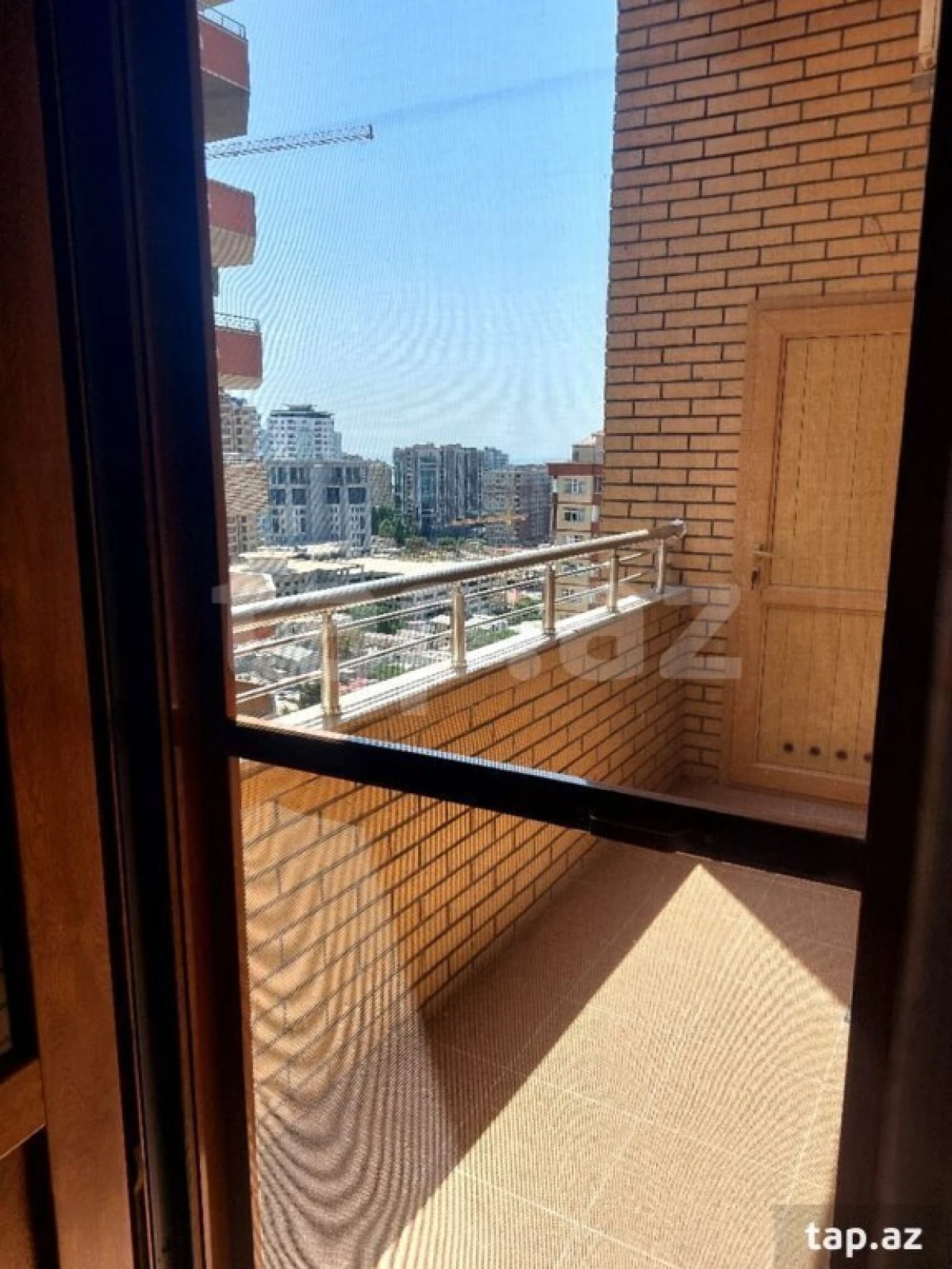 Kirayə verilir 3 otaqlı yeni tikili 178 m²