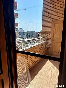 Kirayə verilir 3 otaqlı yeni tikili 178 m²