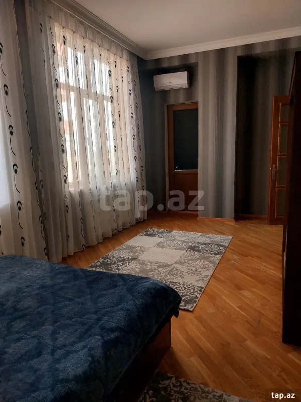 Kirayə verilir 3 otaqlı yeni tikili 178 m²