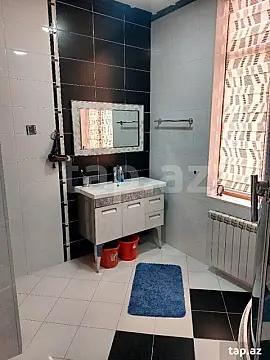 Kirayə verilir 3 otaqlı yeni tikili 178 m²