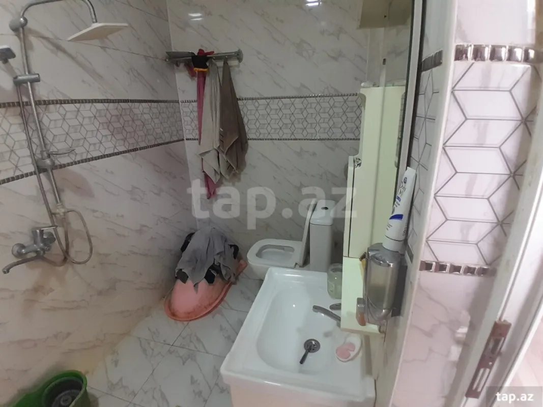 Satılır 3 otaqlı həyət evi