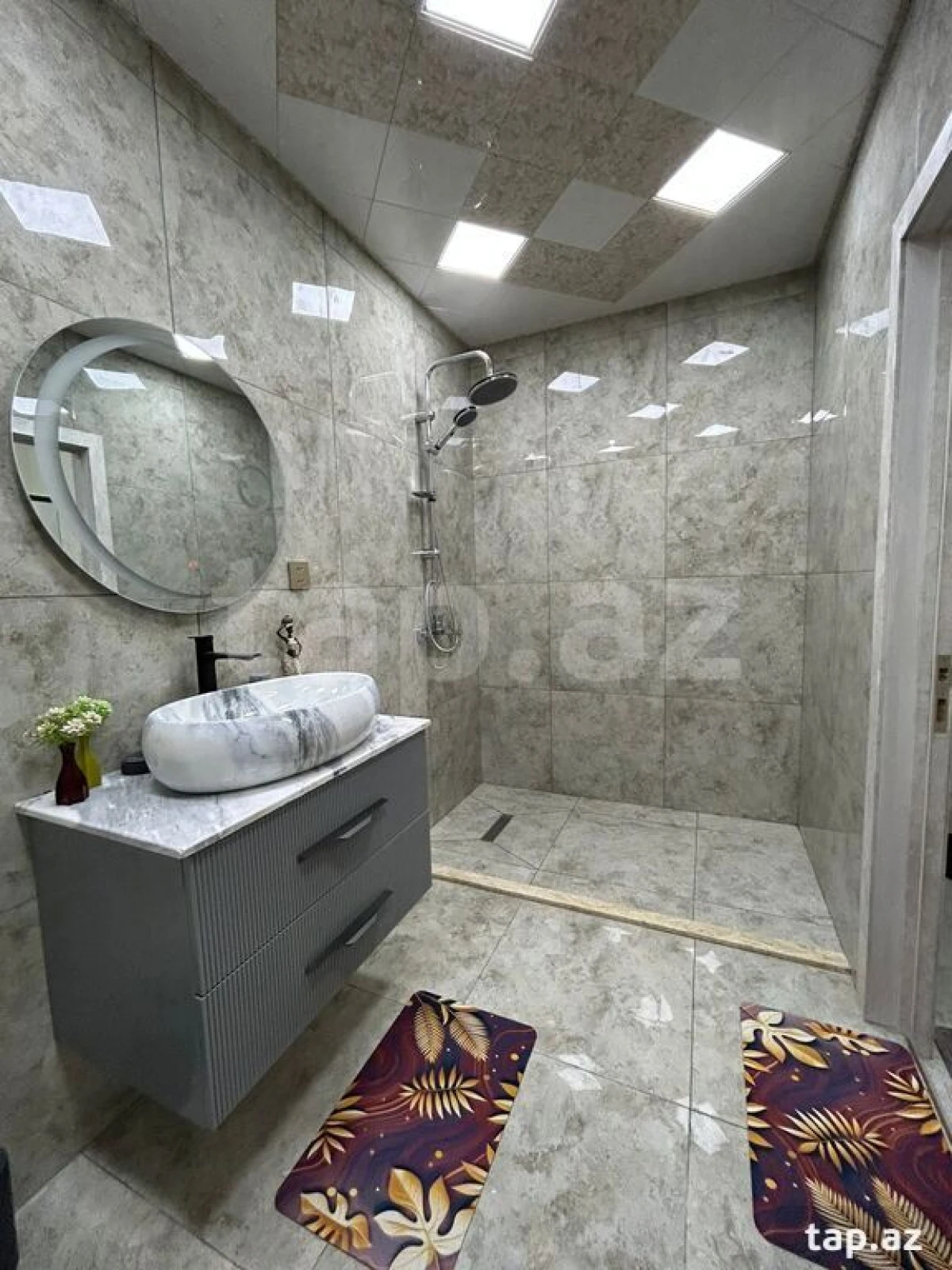 Satılır 2 otaqlı yeni tikili 70 m²