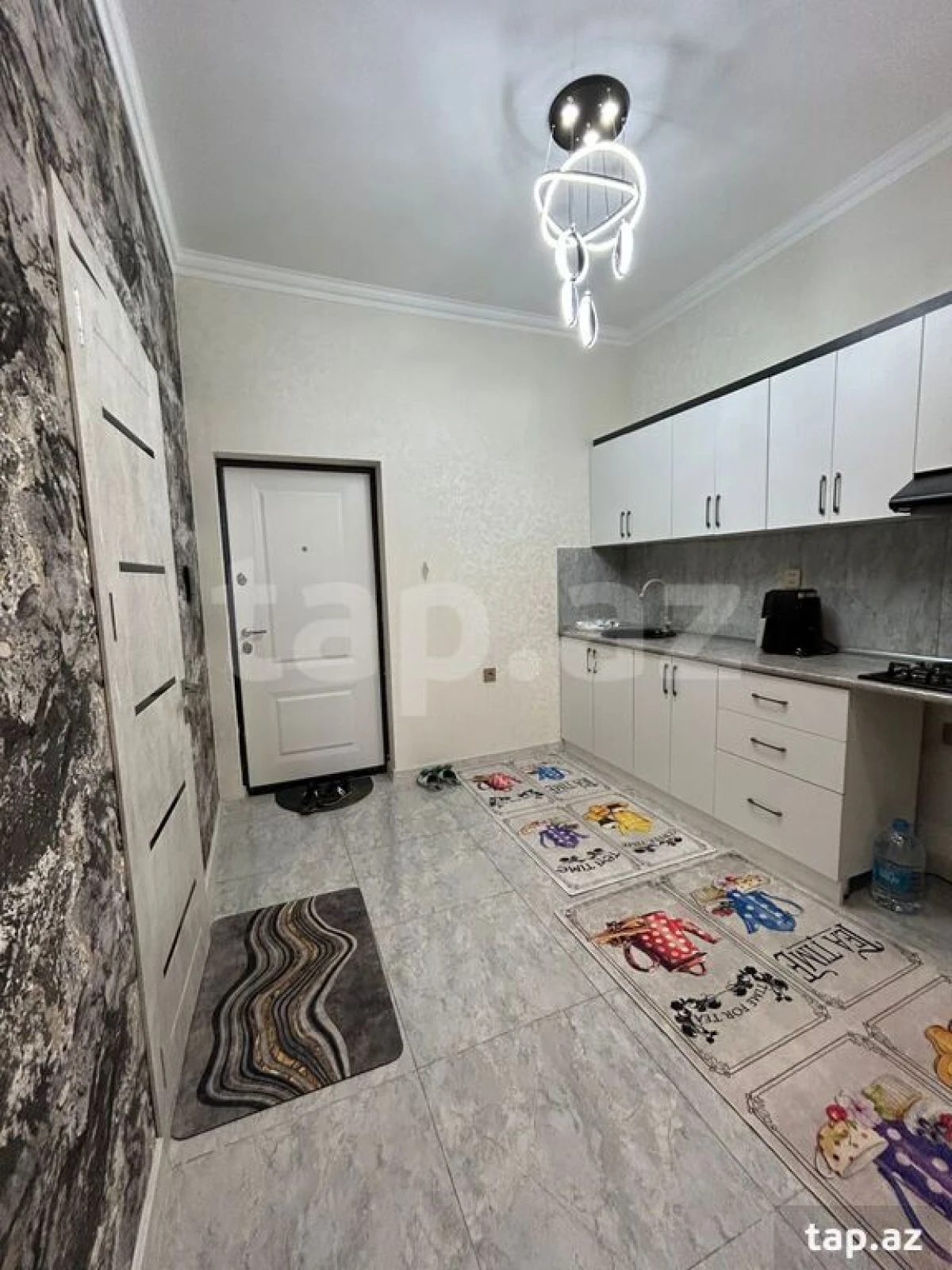 Satılır 2 otaqlı yeni tikili 70 m²