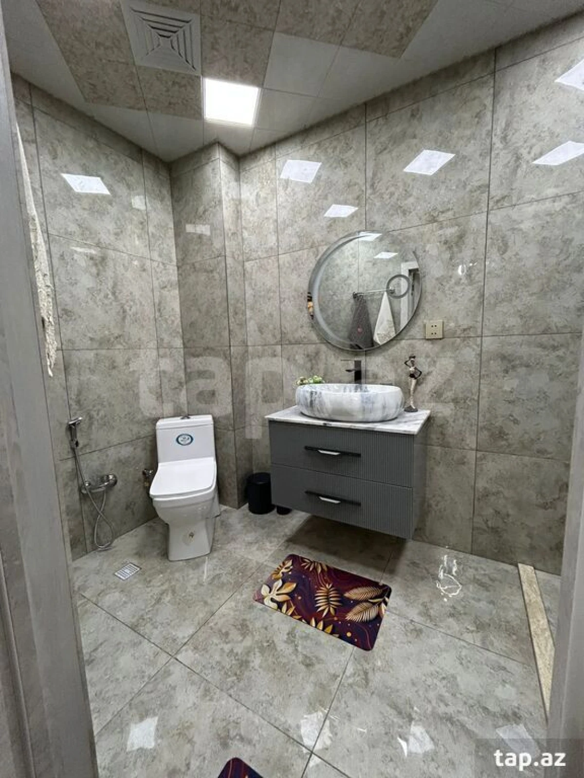 Satılır 2 otaqlı yeni tikili 70 m²