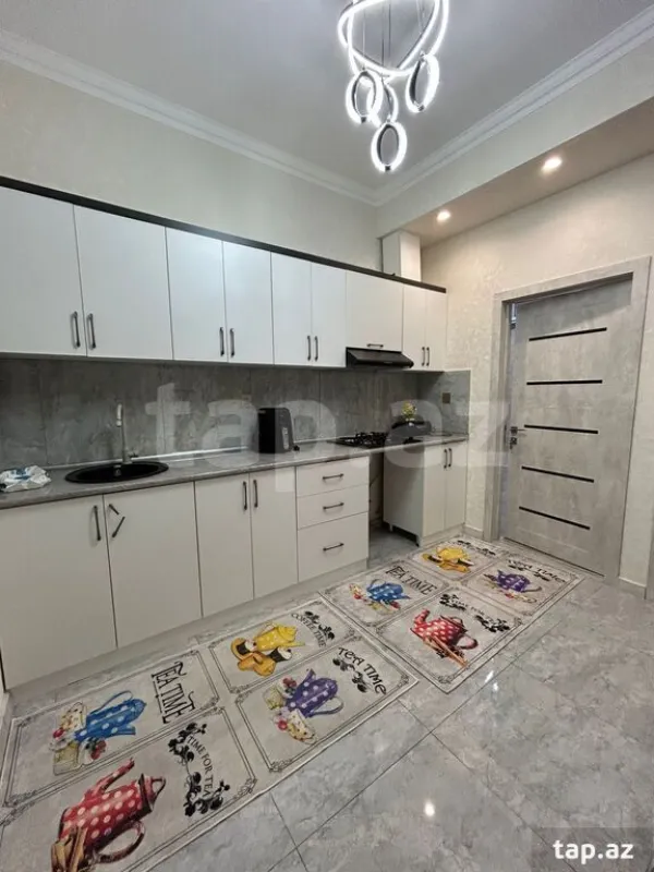 Satılır 2 otaqlı yeni tikili 70 m²