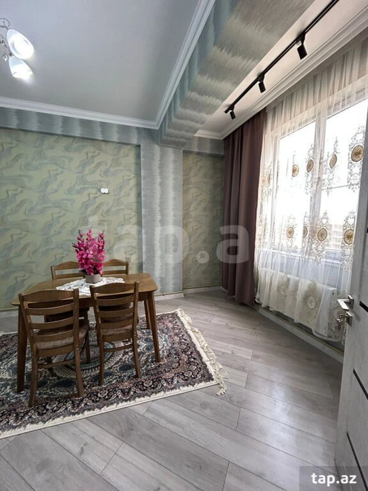 Satılır 2 otaqlı yeni tikili 70 m²