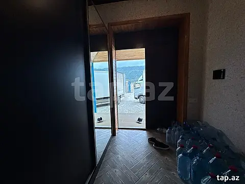 Satılır 5 otaqlı həyət evi