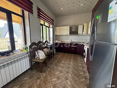 Satılır 5 otaqlı həyət evi