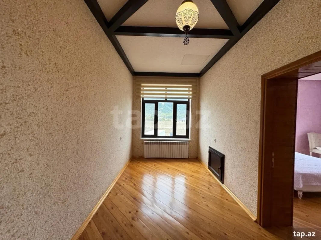 Satılır 5 otaqlı həyət evi